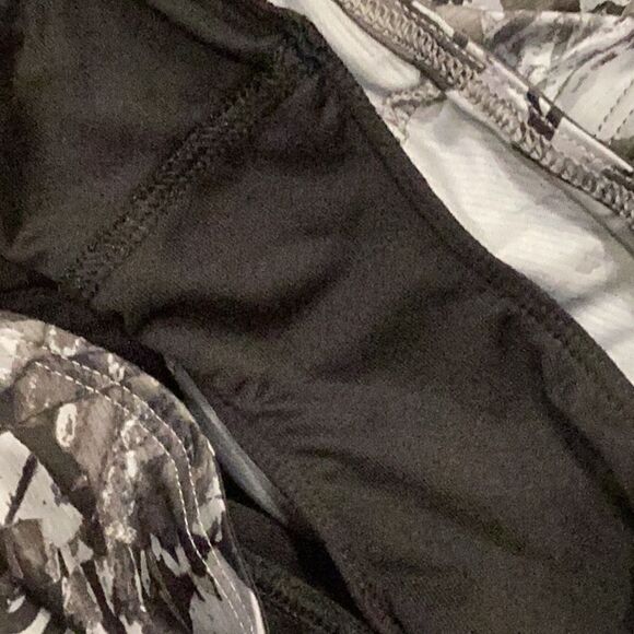 The North Face Runagade FlashDry Romper Reflective Print Zip Pocket small - Picture 10 of 13